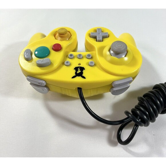 Pokémon Hori Classic Yellow Wired Controller Nintendo Switch Pikachu - Picture 6 of 10